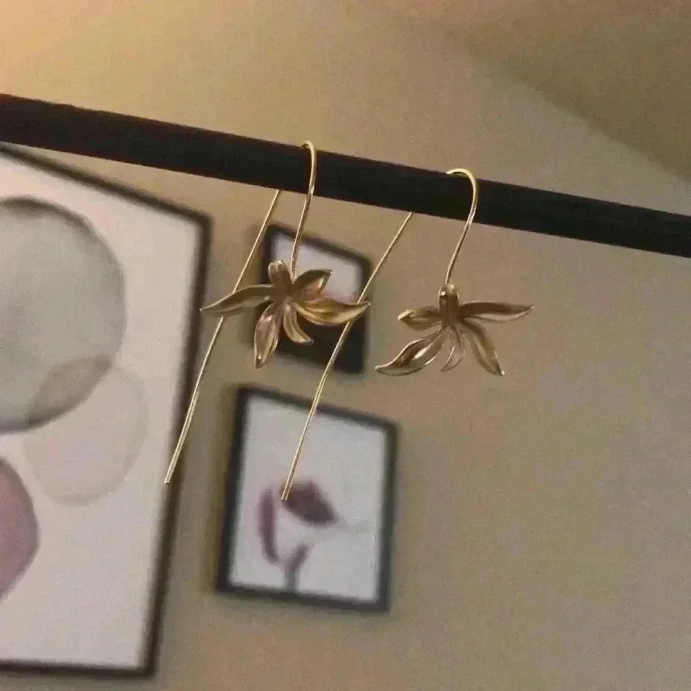 Valley Orchid S925 Gold Plated Earring - Picture 3 of 6